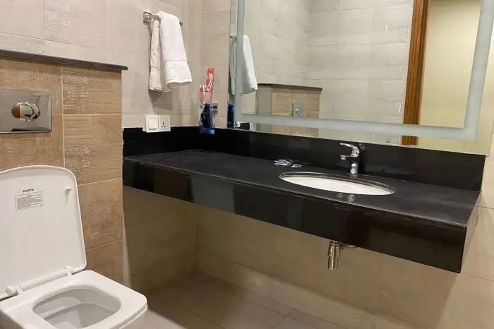 Atlas Hotel Deluxe Room Bathroom in Islamabad